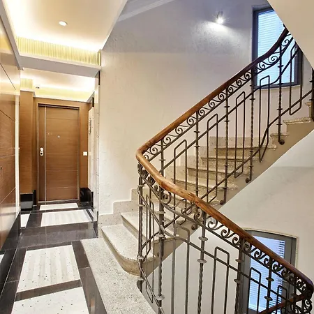 Nexus Santa Maria Luxury Daire *